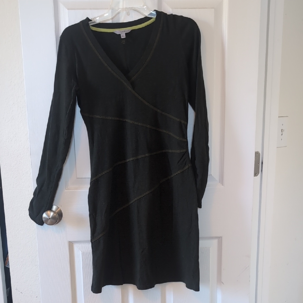 Casual Olive Green V-Neck Dress